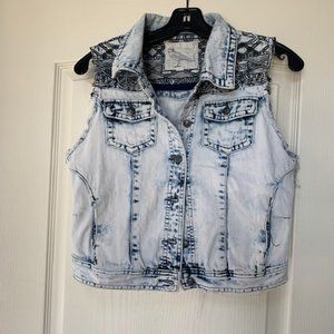 Sleeveless Jean Jacket with Embroidered Design